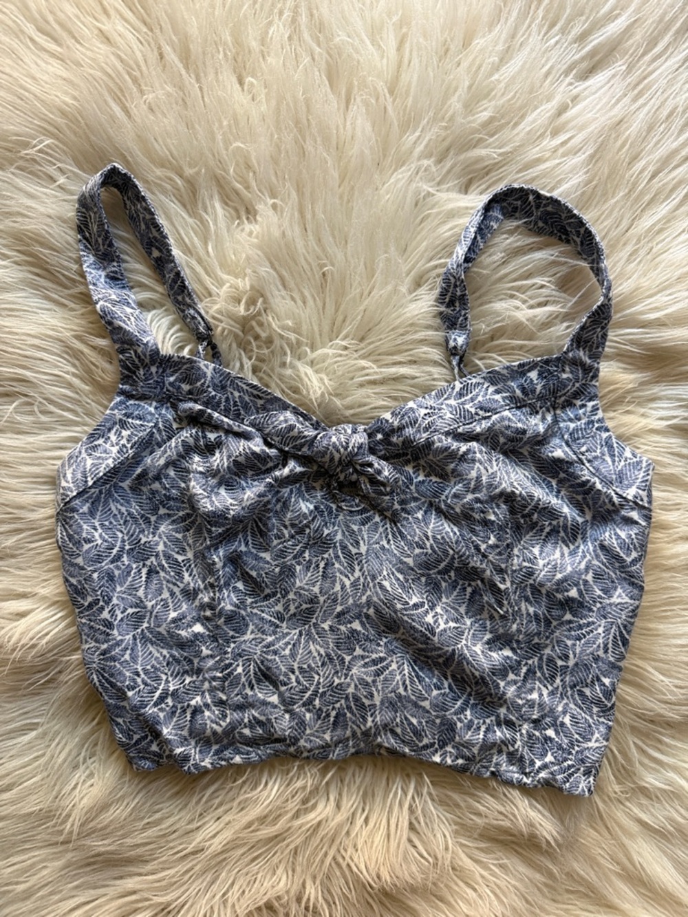 🌊HOLLISTER COASTAL CROP TOP🌊